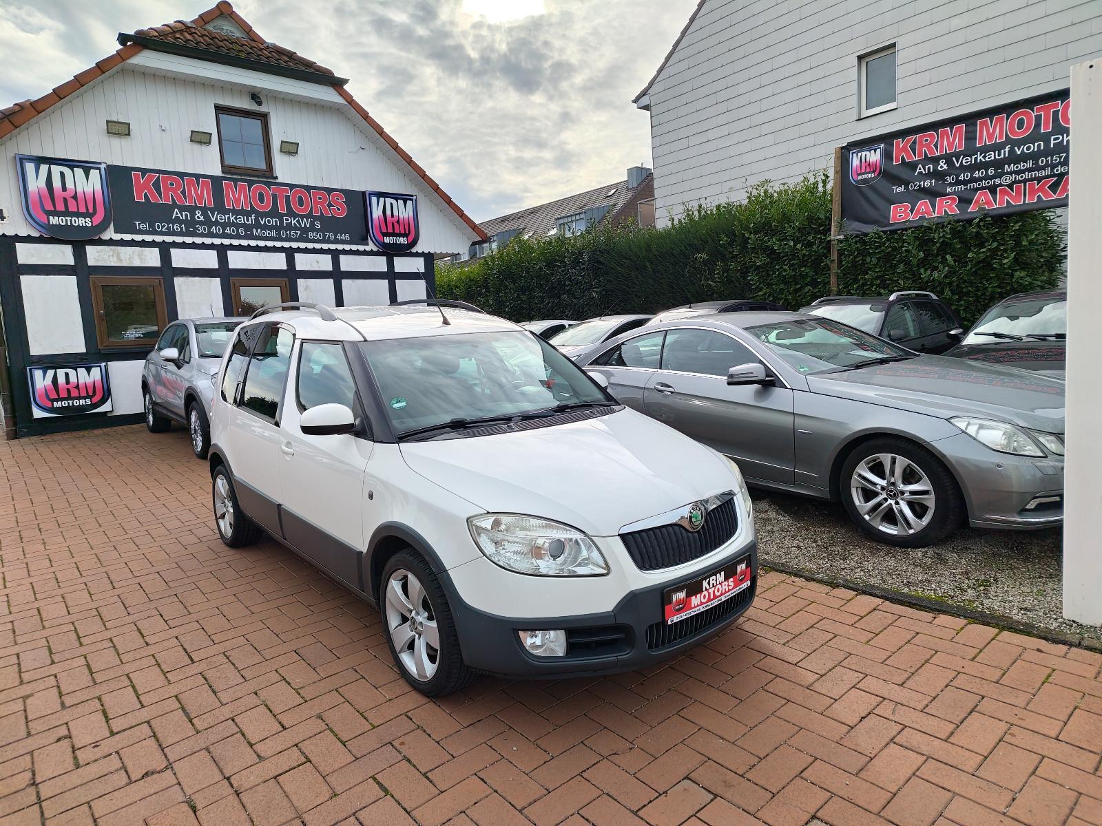 Skoda Roomster 2009 — rear view