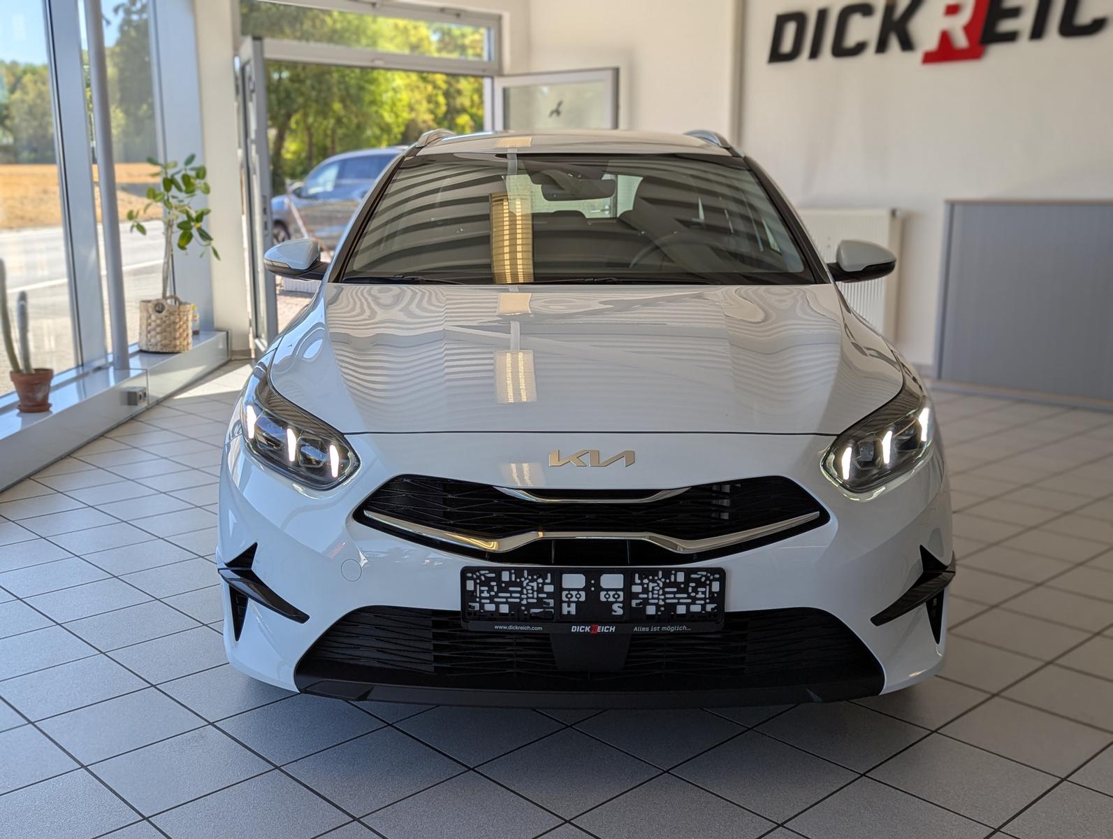 Kia cee'd Sportswagon 1.5 DCT Spirit LED JBL Cam 7J