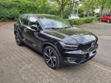 Volvo XC40 D4 AWD R Design Geartronic R Design - Volvo XC40 Gebrauchtwagen in Frankfurt