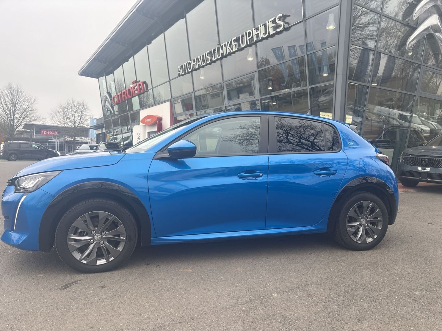 Fahrzeugabbildung Peugeot 208 Active Pack Elektro 136 DAB SHZ Spurhalteass