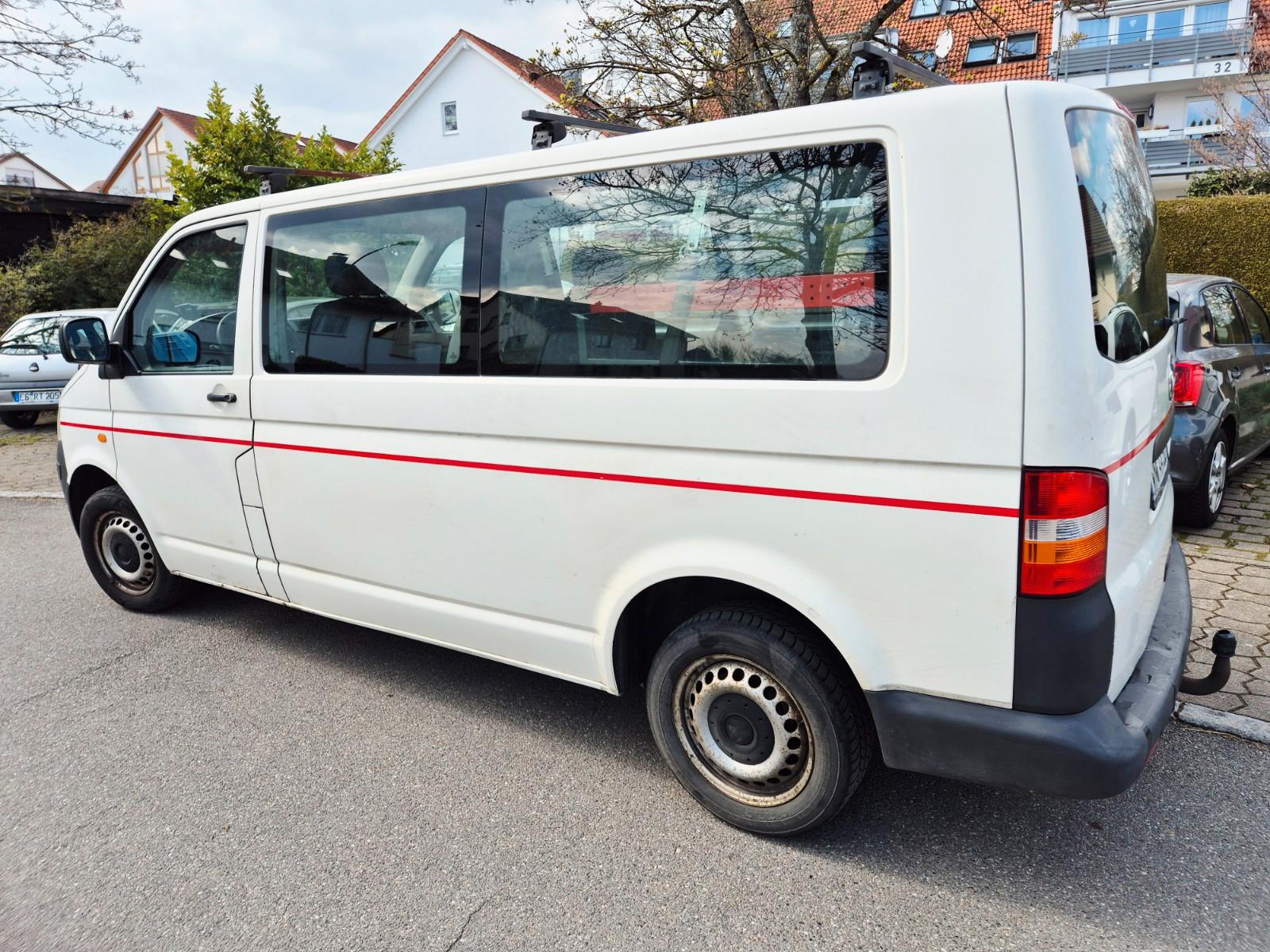 Volkswagen T5 Transporter Kasten-Kombi lang 8SITZER