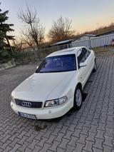 Audi A8 d2 - Audi A8 aus 1996