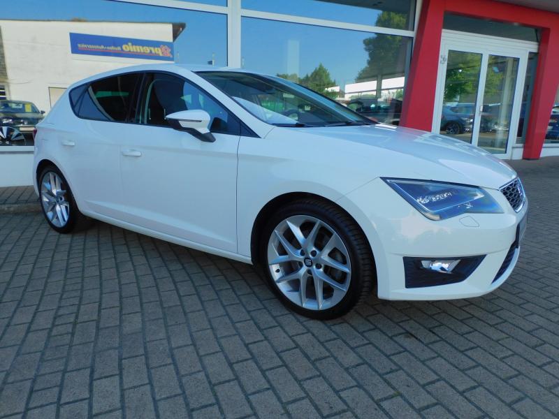 Seat Leon FR 1.8 TSI -  Voll-LED  Kamera  Voll-Leder 