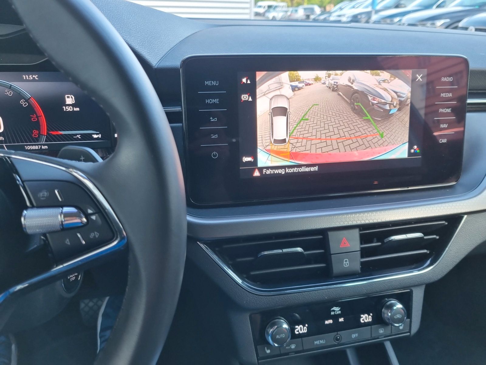 Fahrzeugabbildung SKODA Scala 1.5 TSI DSG Clever AHK eKLAPPE LED KAMERA