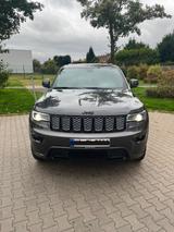Jeep Grand Cherokee 3.0l V6 MultiJet 184kW Night ... - Jeep Grand Cherokee: Von Privat
