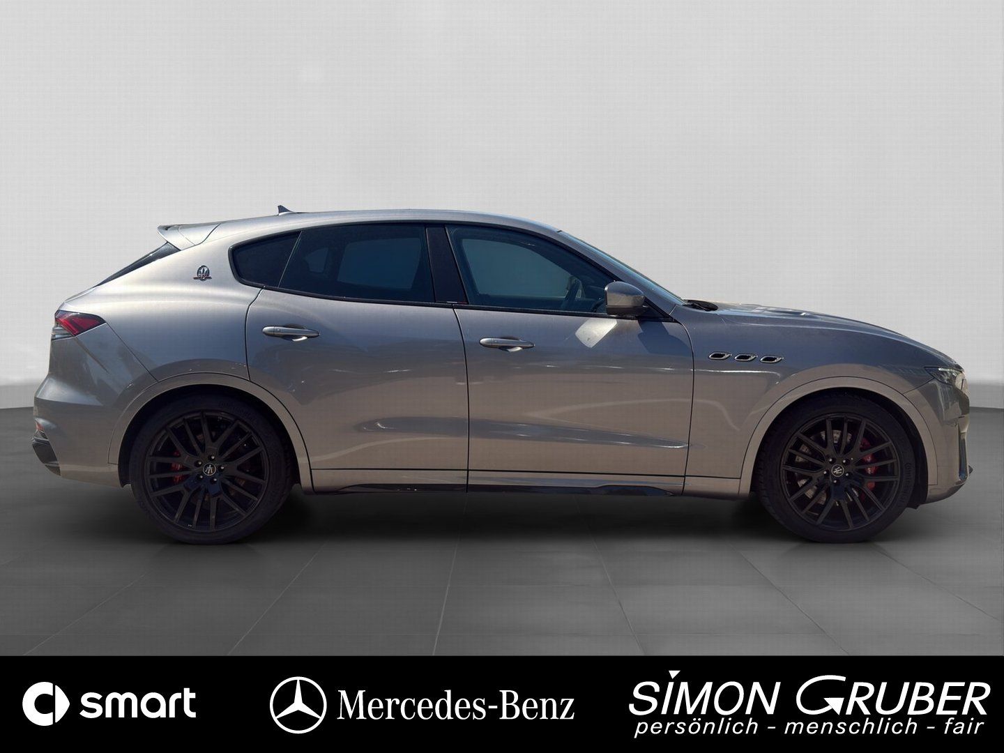Fahrzeugabbildung Maserati Levante Trofeo 360 Sitzbelüftung Leder HarmanKar