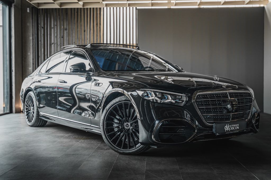 Image of Mercedes-Benz S 580