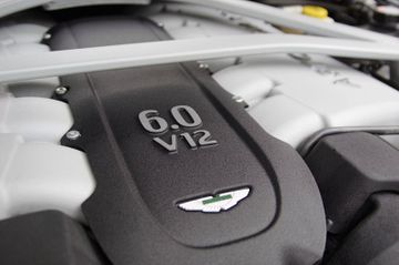 Aston Martin DB 9 Coupe*Facelift,Unfallfrei,Scheckh.,Dt.-FZG*