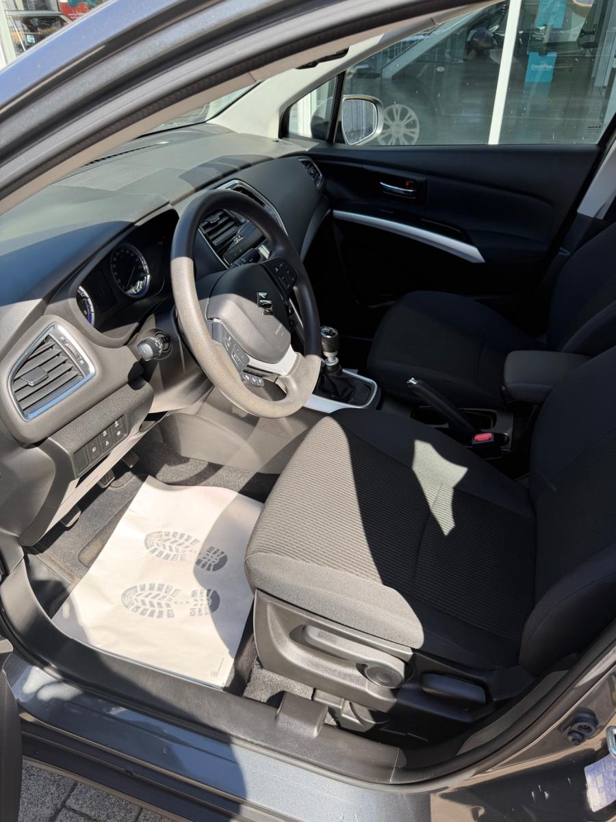 Suzuki SX4 S-Cross Comfort+ACC+AHK+KLIMAA.