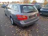 Mercedes-Benz E 200 E T-Modell E 200 CGI BlueEfficiency - Mercedes-Benz E 200: Blueefficiency