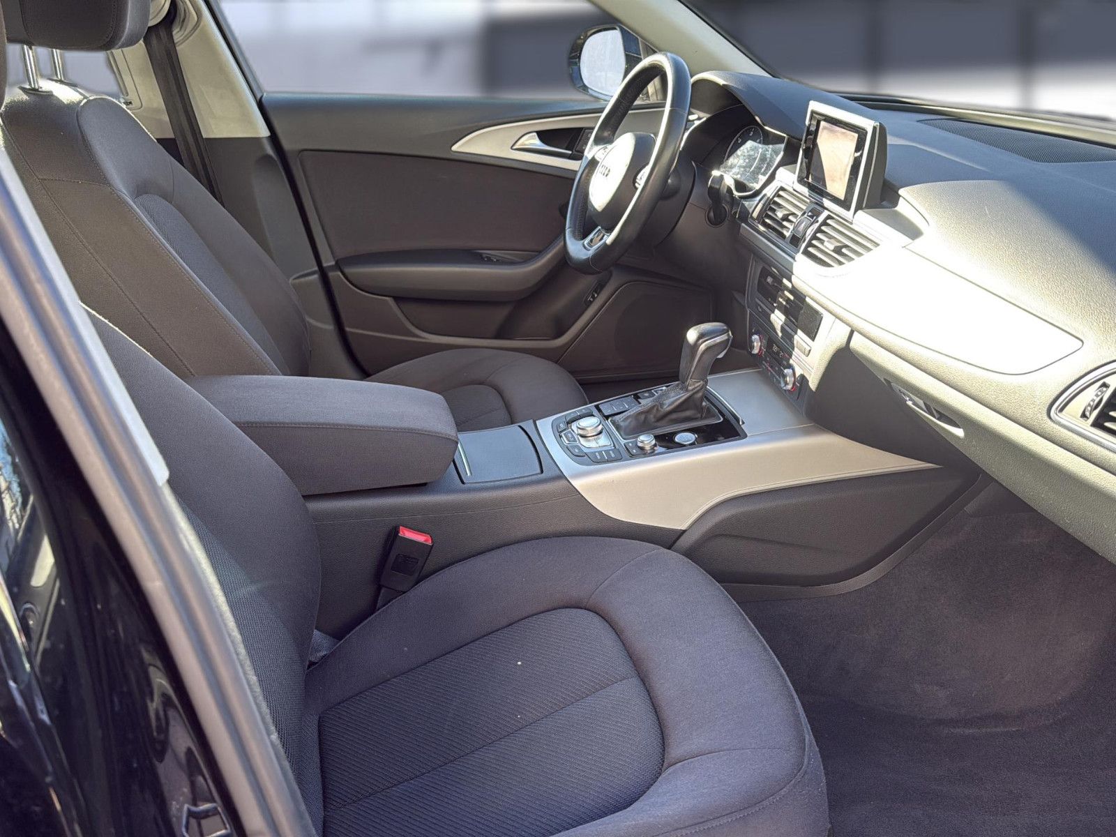 Fahrzeugabbildung Audi A6 Avant 2.0 TDI ultra/ Zahnriemen/ Turbo neu