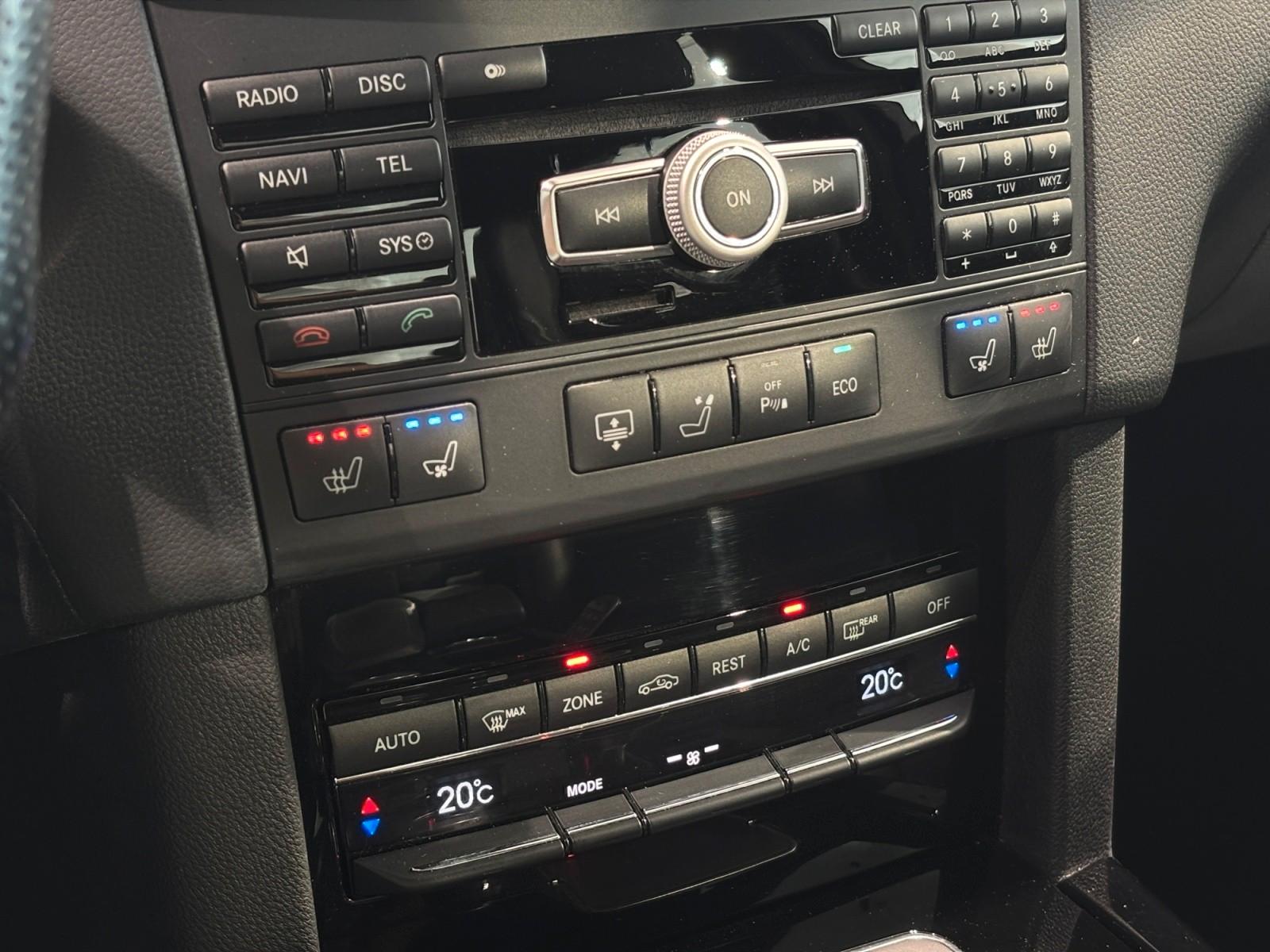 Mercedes-Benz E63 AMG Lim. DRIVERS COMAND SCHIEBE HK PARK