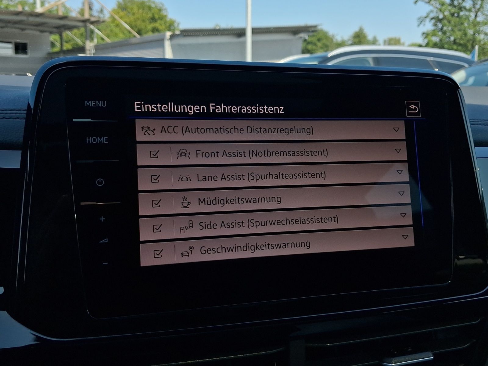 Volkswagen T-Roc - Bild 18