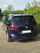 Volkswagen Touran 2.0 TDI SCR 140kW DSG Highline BMT Hi... - VW Touran Gebrauchtwagen in Freiburg