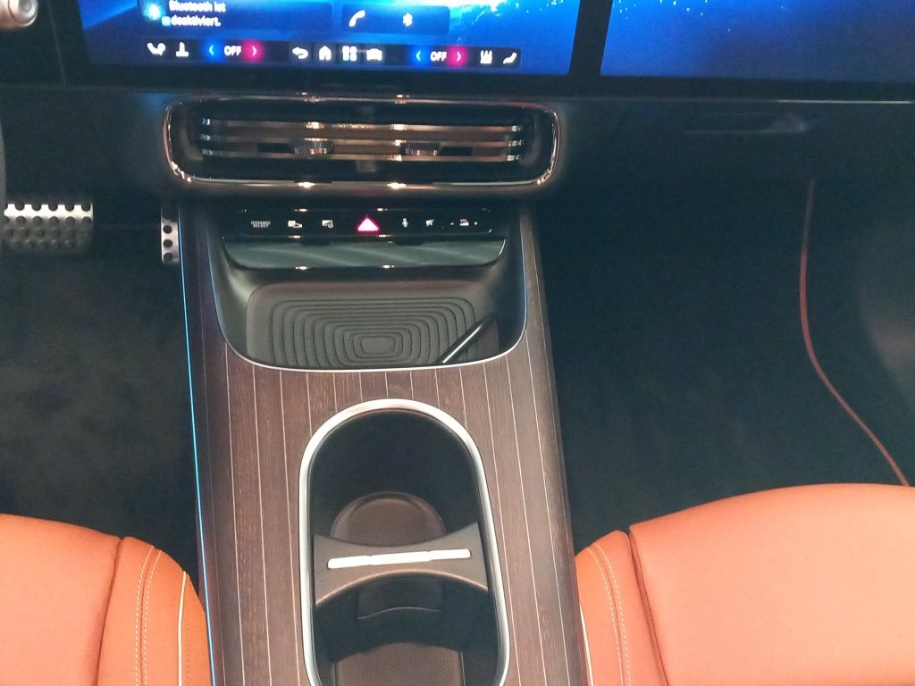 Fahrzeugabbildung Mercedes-Benz CLA 250+ EQ AMG*Pano-Dach*LED*360*Night*Distroni