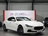 Maserati Ghibli S Q4 3.0 V6 WHITE & RED / TOLLES FAHRZEUG - Maserati Ghibli mit Benzin-Antrieb: ABS
