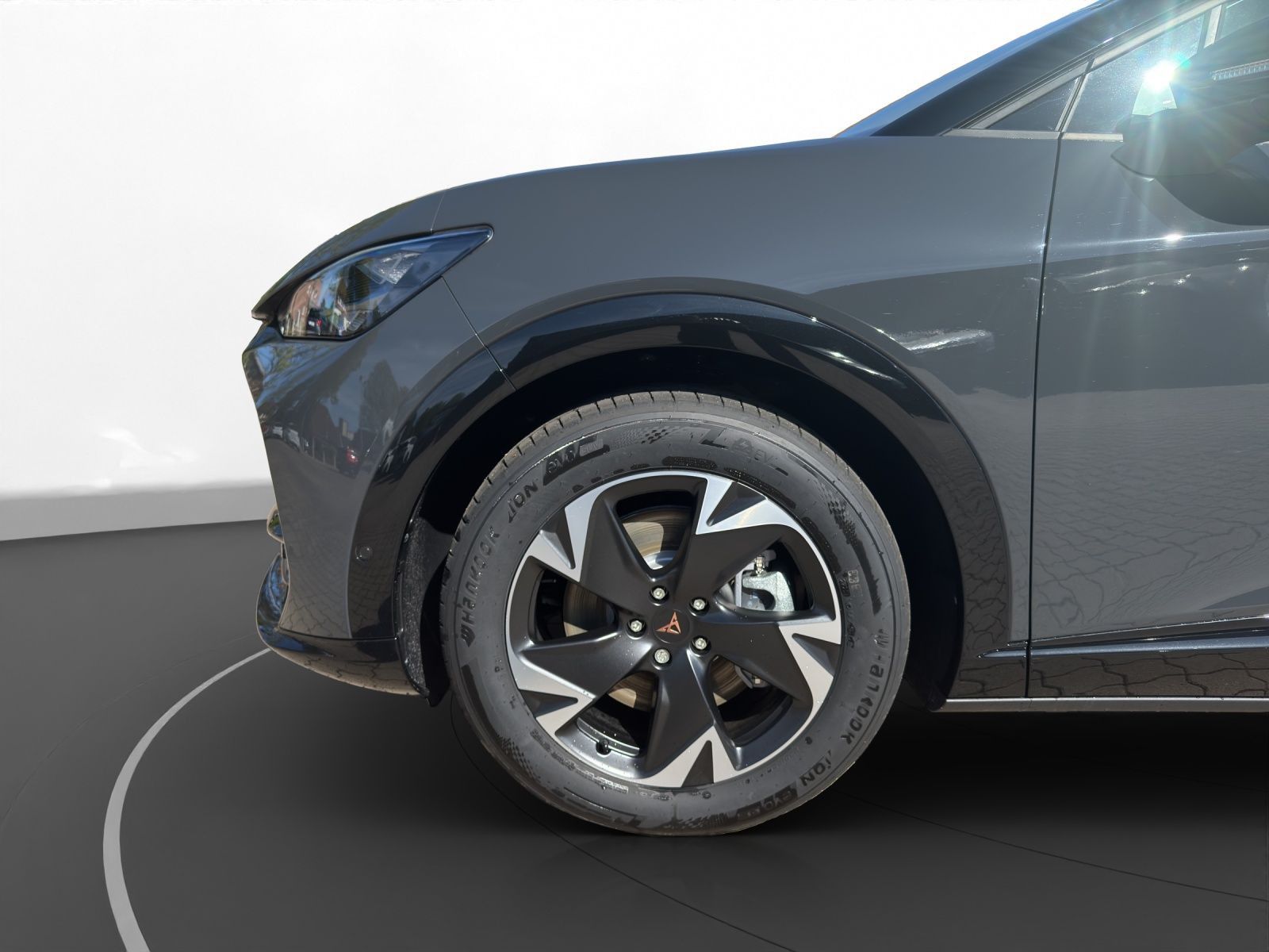 Cupra Tavascan - Bild 11
