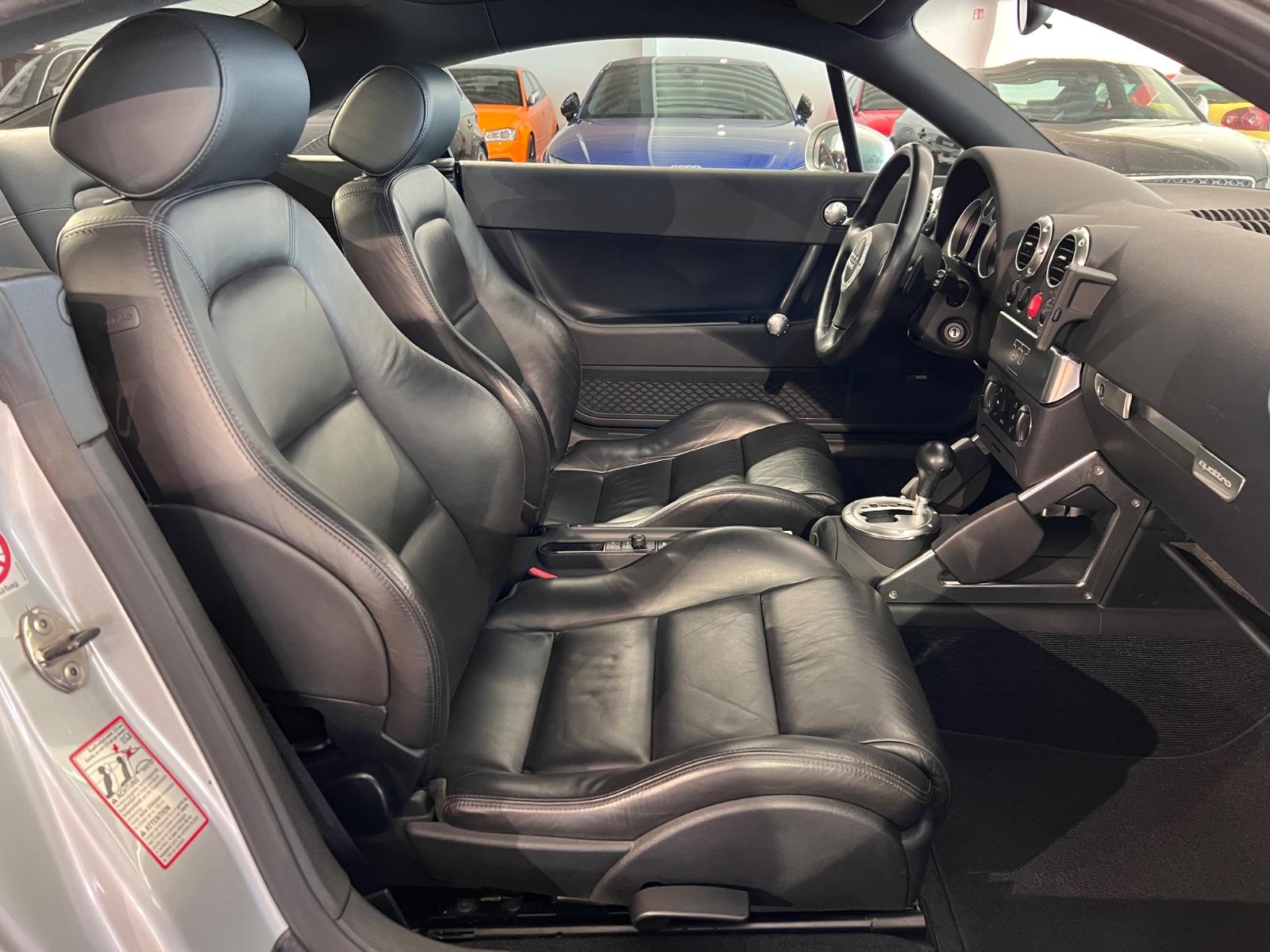 Audi TT Coupe 3.2 V6 DSG quattro BOSE NAVI KETTEN NEU