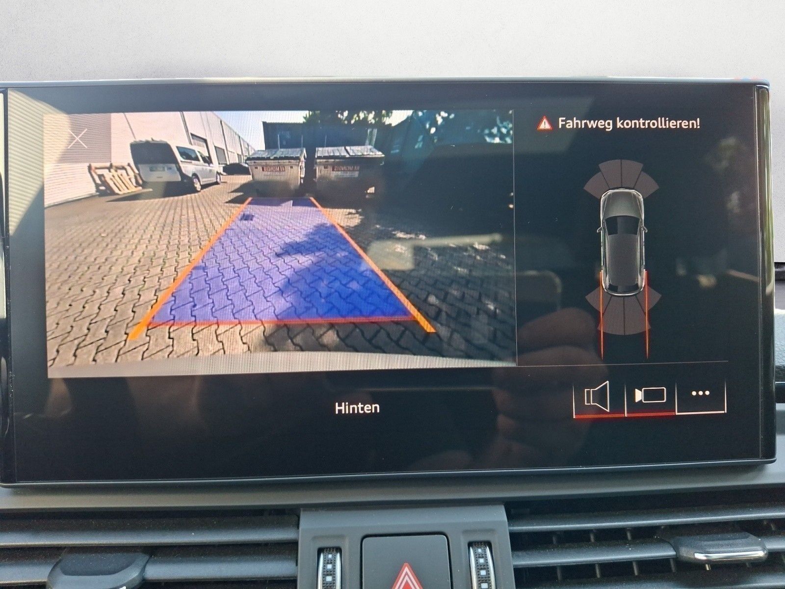 Audi SQ5 foto 18