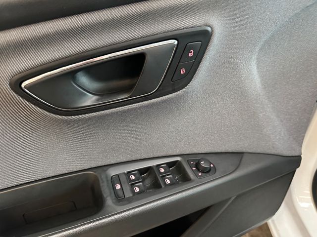 MYAUTOCENTER – Gebraucht- und Jahreswagen mit Werkstattservice in Pfaffenhofen Seat Leon ST *Tempo*Navi*Klima*LED*