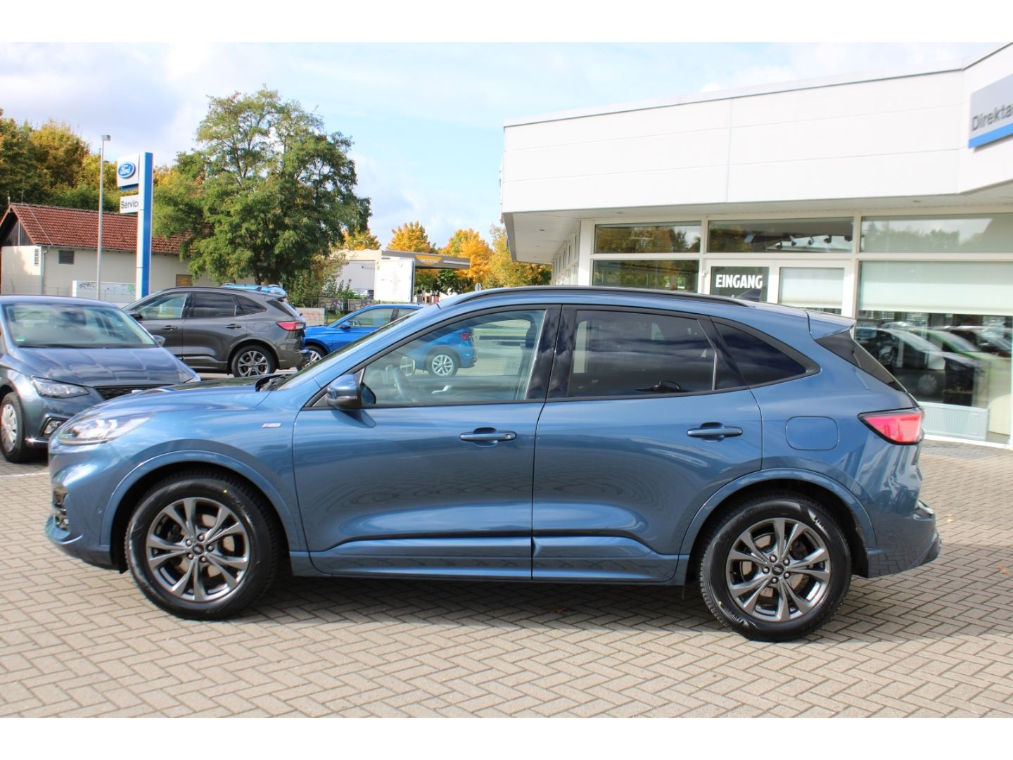FORD Kuga 2.0 Hybrid ST-Line ACC LED TWA RFK AHK Navi - Image 2