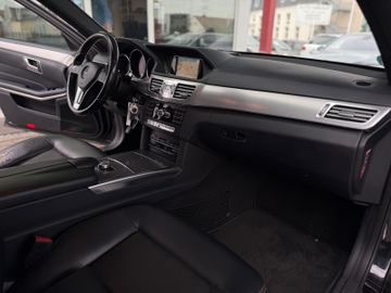 Mercedes E 200 - 8