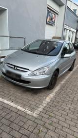 Peugeot 307 2.0 Benzin 2002, 2Hand Garagen... - gebrauchte Peugeot 307 aus dem Jahr 2002