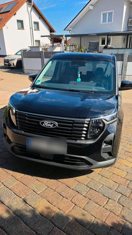 Image of Ford Tourneo