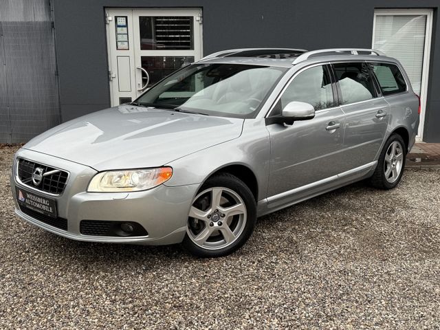 Volvo V70 Kombi Auto,Leder,Navi,SHD,PDC, Summum AWD