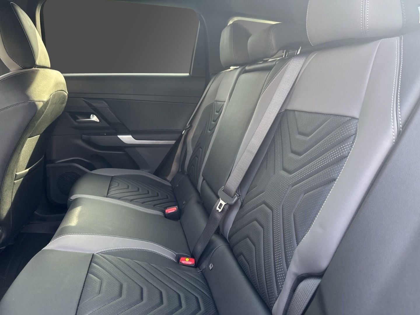 Fahrzeugabbildung Jeep Compass NEW MY26-First Edition-eHybrid-Voll