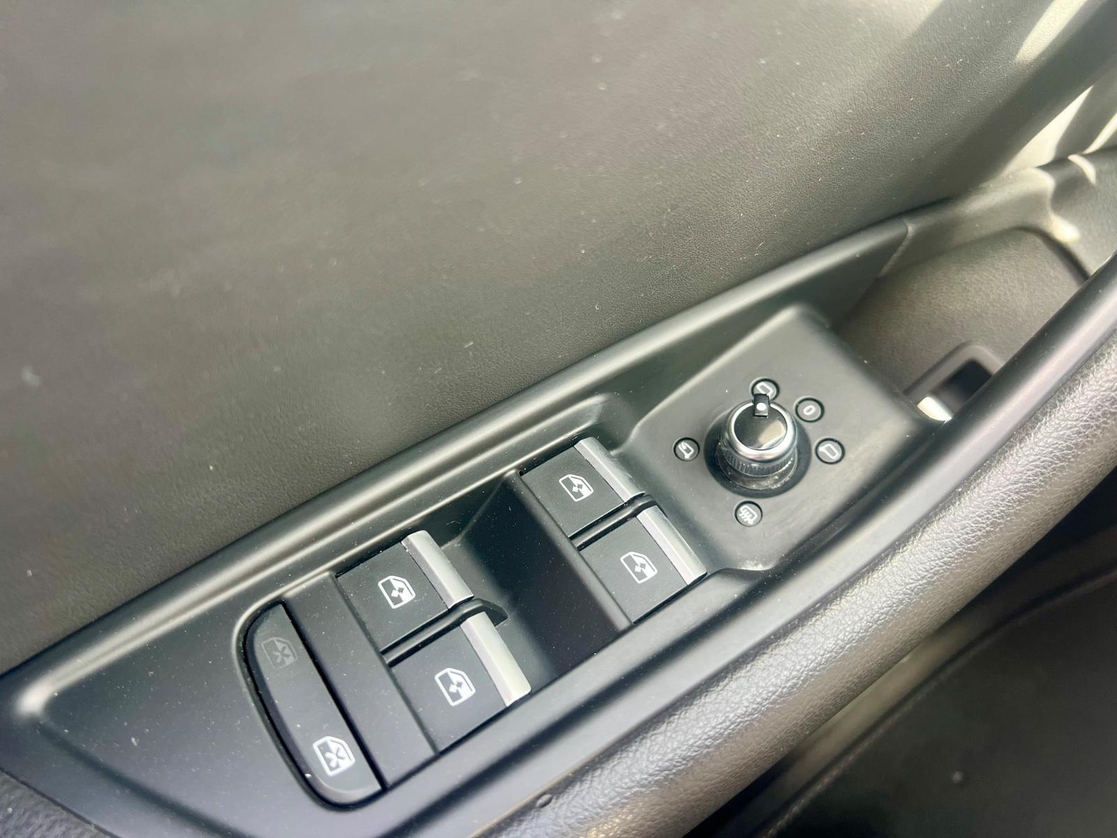 Audi A5 Sportback 40TFSI S-Line /Digit.Cockpit/Scheck