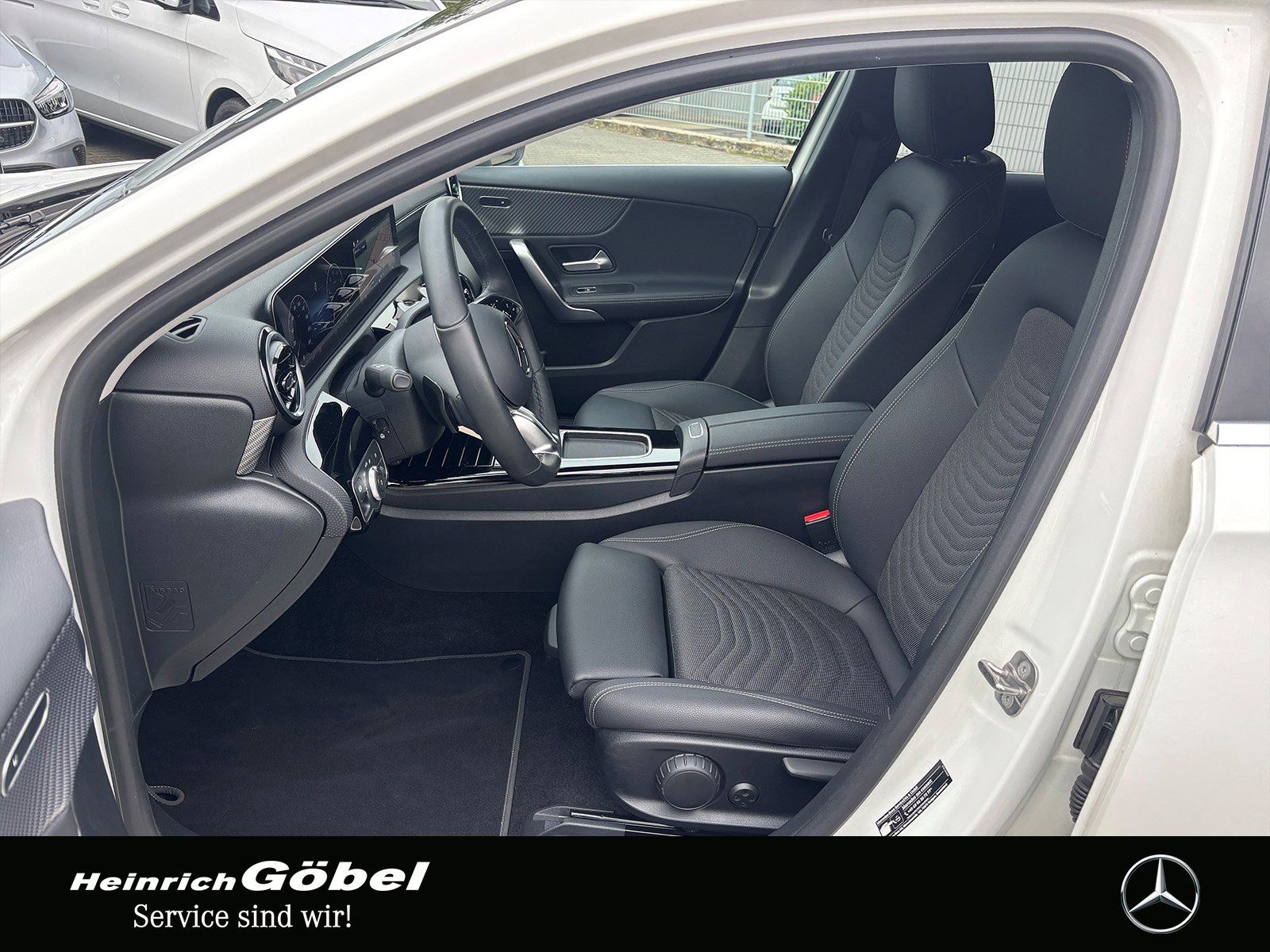 Fahrzeugabbildung Mercedes-Benz A 180 PROGRESSIVE*LED*KAMERA*SPURHALTE*