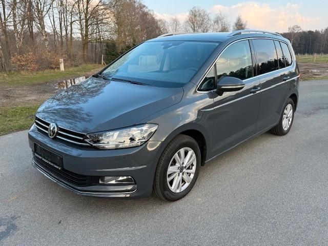 Volkswagen Touran Highline Automatik/ 7-Sitzer/ Navi/ AHK