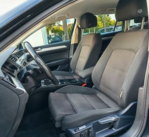 Volkswagen Passat Variant - 11