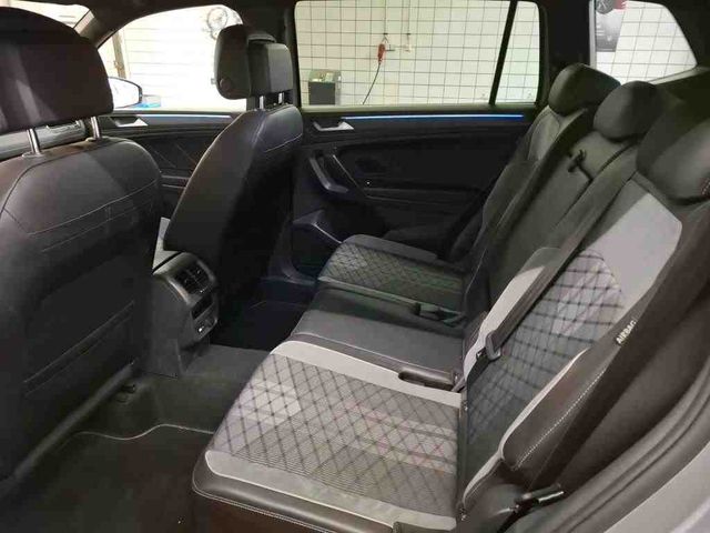 Tiguan Allspace 2.0 TDI DSG 4M R-LINE MATRIX LED