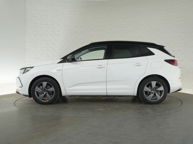 Grandland GSe PHEV 4X4 AUTOMATIK+AHK+NAVI+360 GR