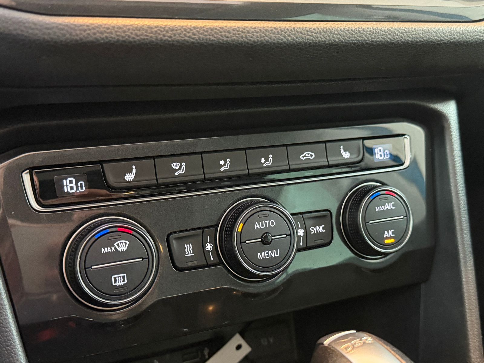 Fahrzeugabbildung Volkswagen Tiguan Highline /VIRTUAL/PANO/MEMORY/HUD/KAMERA