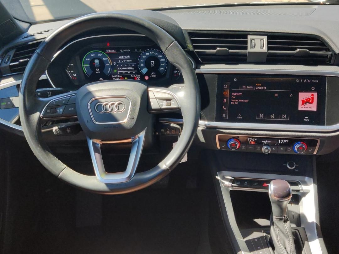 Fahrzeugabbildung Audi Q3 45 1.4 TFSI e AHK,Navi,SHZ,Klimaaut.,PDC,LM