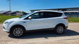 Ford Kuga 1,6 i 8fach bereift  - Ford: Firmenfahrzeug
