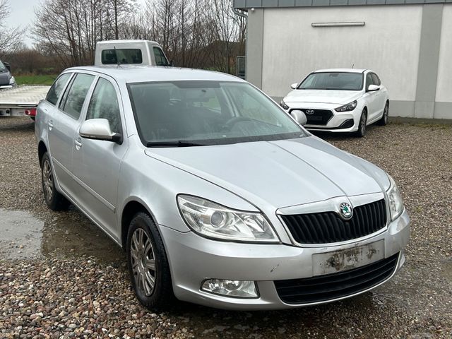 Skoda Octavia Ambiente-Euro5-Navi-Kamera-Hu:10/26-