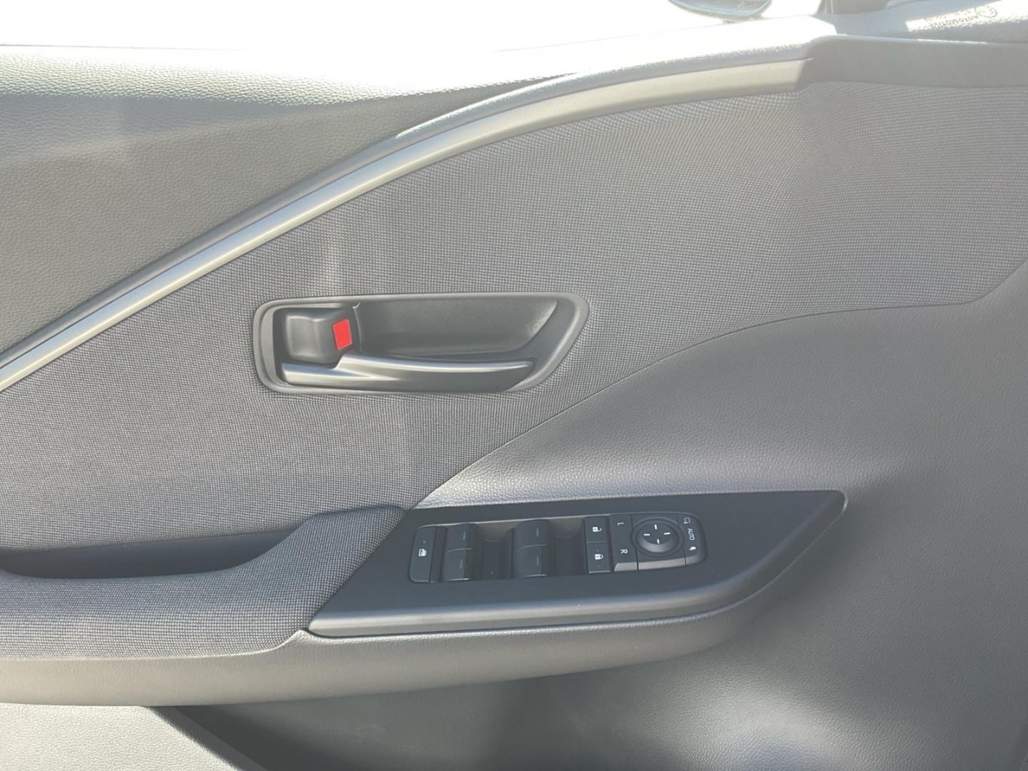 Toyota C-HR Plug-In 2,0 l, 223 PS CVT.4x2 Plugin SUV TE