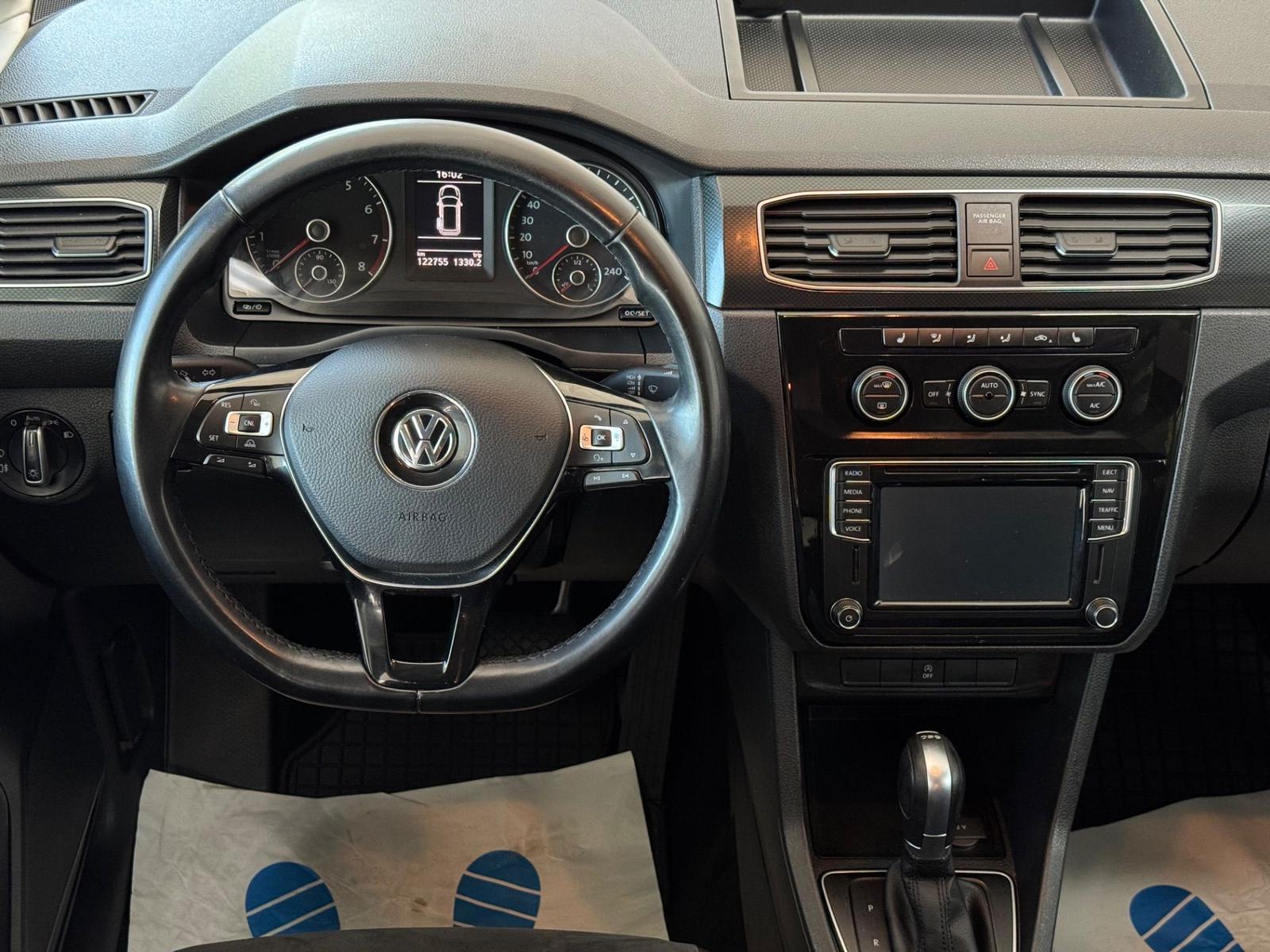 Volkswagen Caddy Maxi DSG Highline Rollstuhlgerecht-Rampe