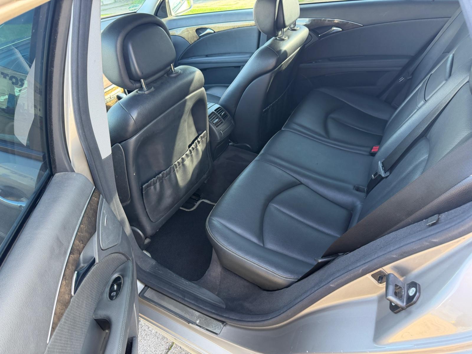 Mercedes-Benz E320 2006 — photo 8