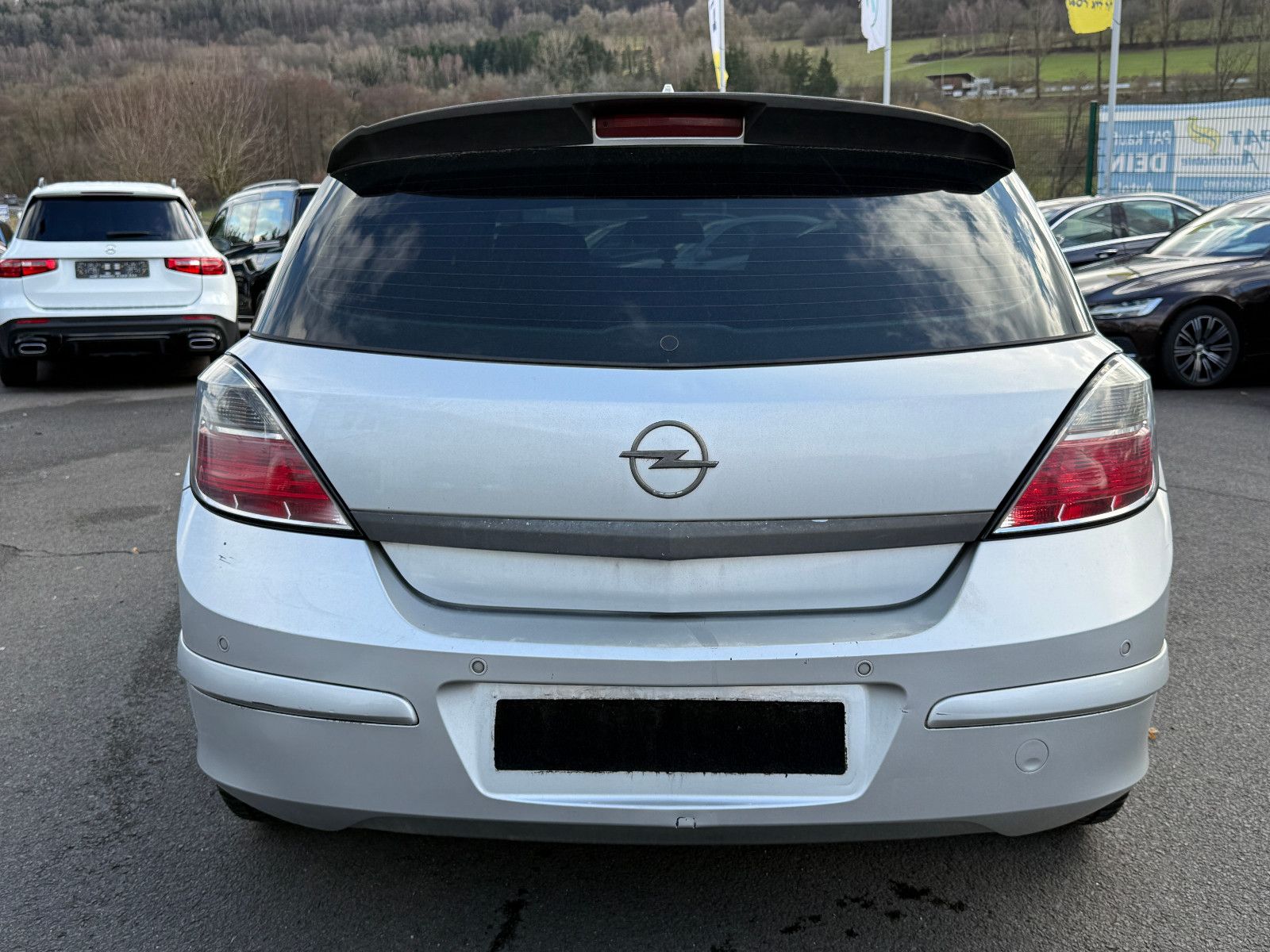 Fahrzeugabbildung Opel Astra H 1.9 CDTI Lim. Innovation "110 Jahre" PDC