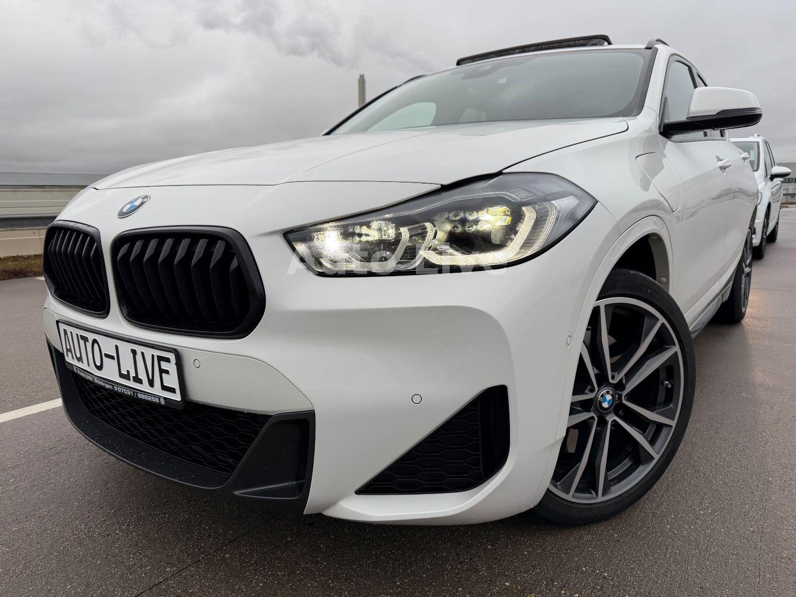 BMW X2 xDrive 25 e M PAKET*VIRT*PANO*NAVI*LED*KAMERA