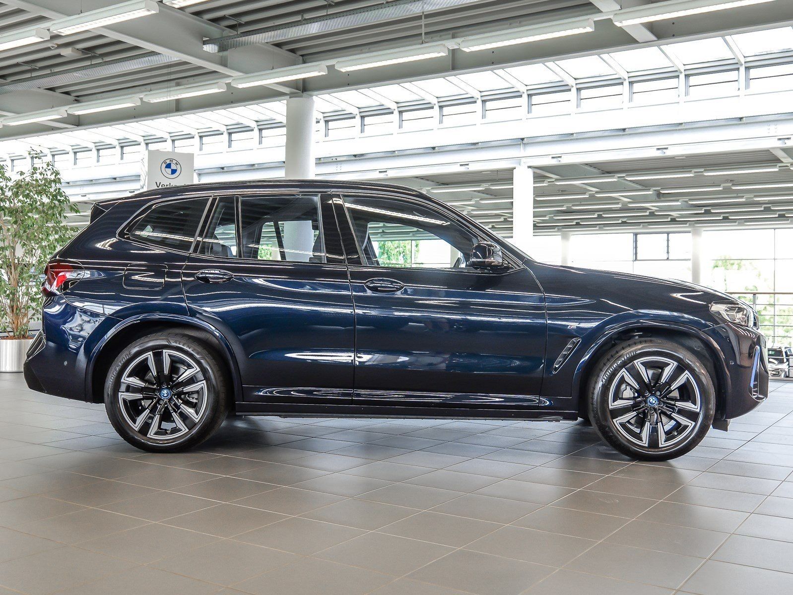 BMW iX3 M SPORT PANO ACC RFK NAVI Standh. LED DAB foto 11