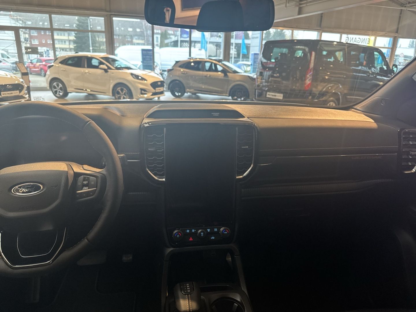 Fahrzeugabbildung Ford Ranger Wildtrak e-4WD DoKa AHK Navi Leder Digita