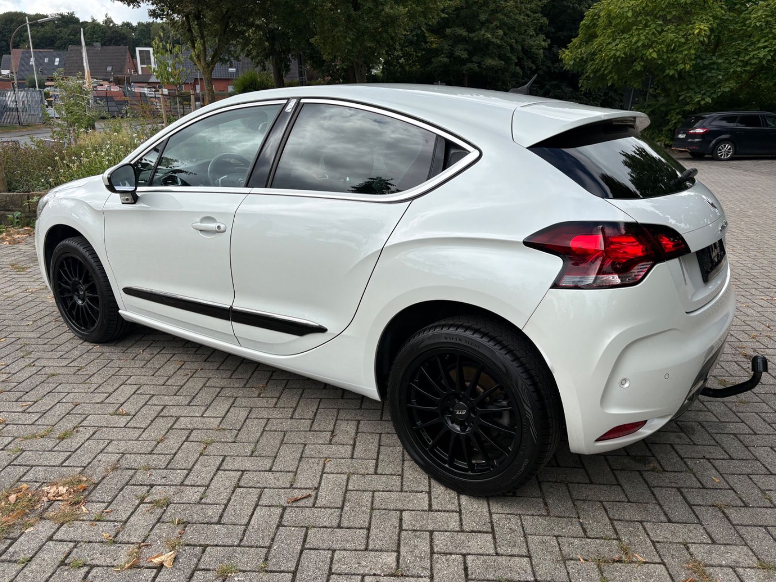 Photo 3 of CITROEN DS4