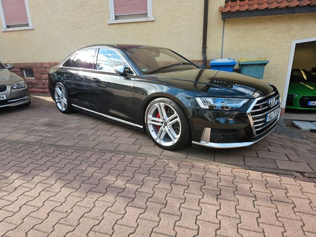 AUDI S8 TFSI quattro tiptronic Garantie 