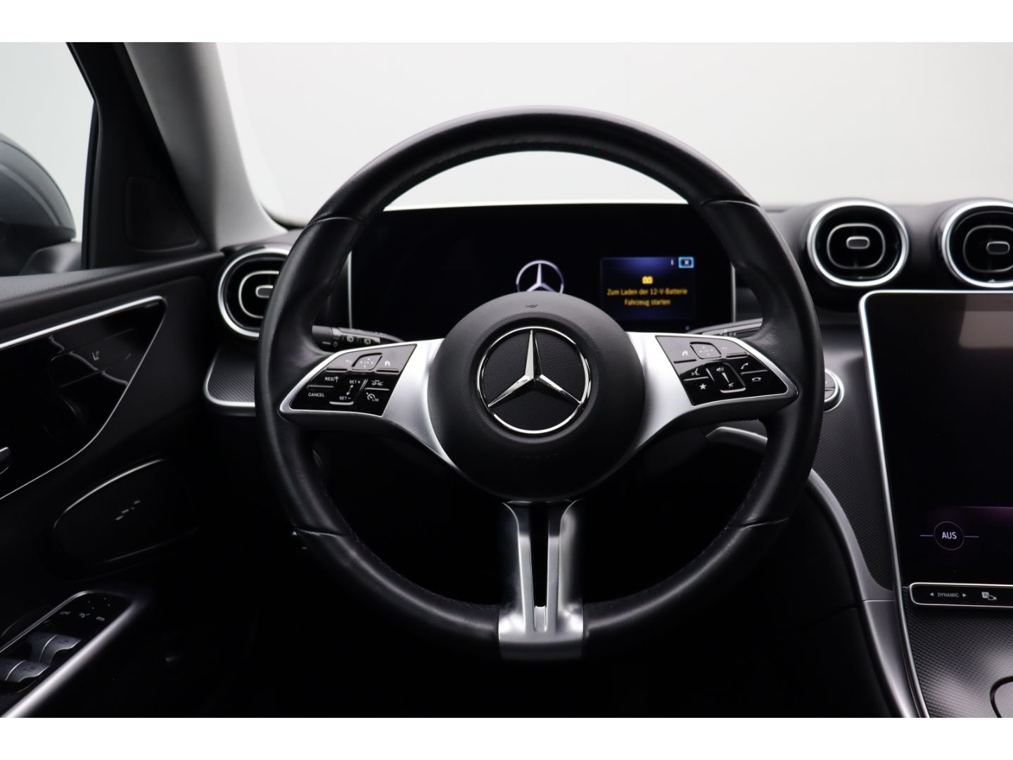 Fahrzeugabbildung Mercedes-Benz C 200 T-Modell LED ACC Digital Cockpit Soundsyst